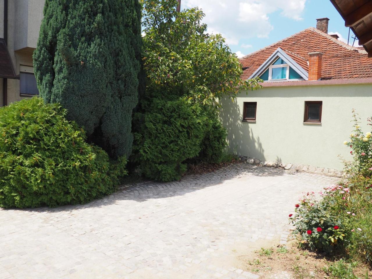 Guest House Stefanovic Вране Экстерьер фото