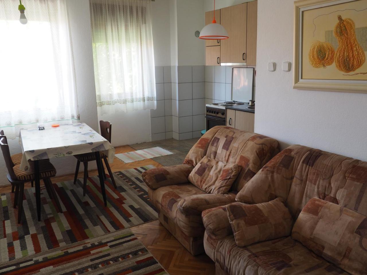 Guest House Stefanovic Вране Экстерьер фото