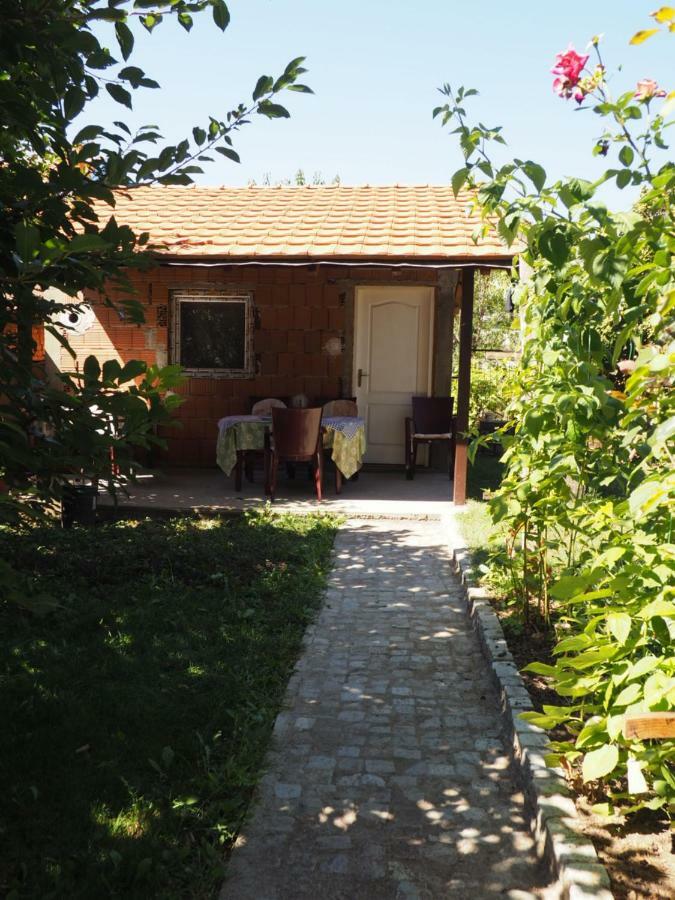 Guest House Stefanovic Вране Экстерьер фото